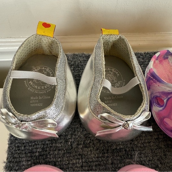 BUILD-A-BEAR Bundle of 6 Pairs of BABW Toy Shoes - Picture 6 of 8